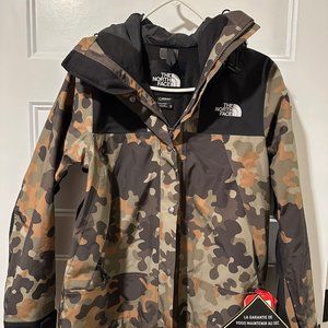 NWT The North Face 1990 GTX Iconic Mountain Jacket Women's size M